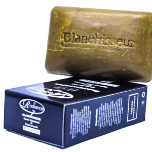 Savon gommant éclaircissant Radiance 7