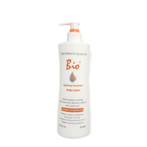 Lait Blanchissant Ultra rapide Bio-Oil Anti-vergetures et huile de carotte.